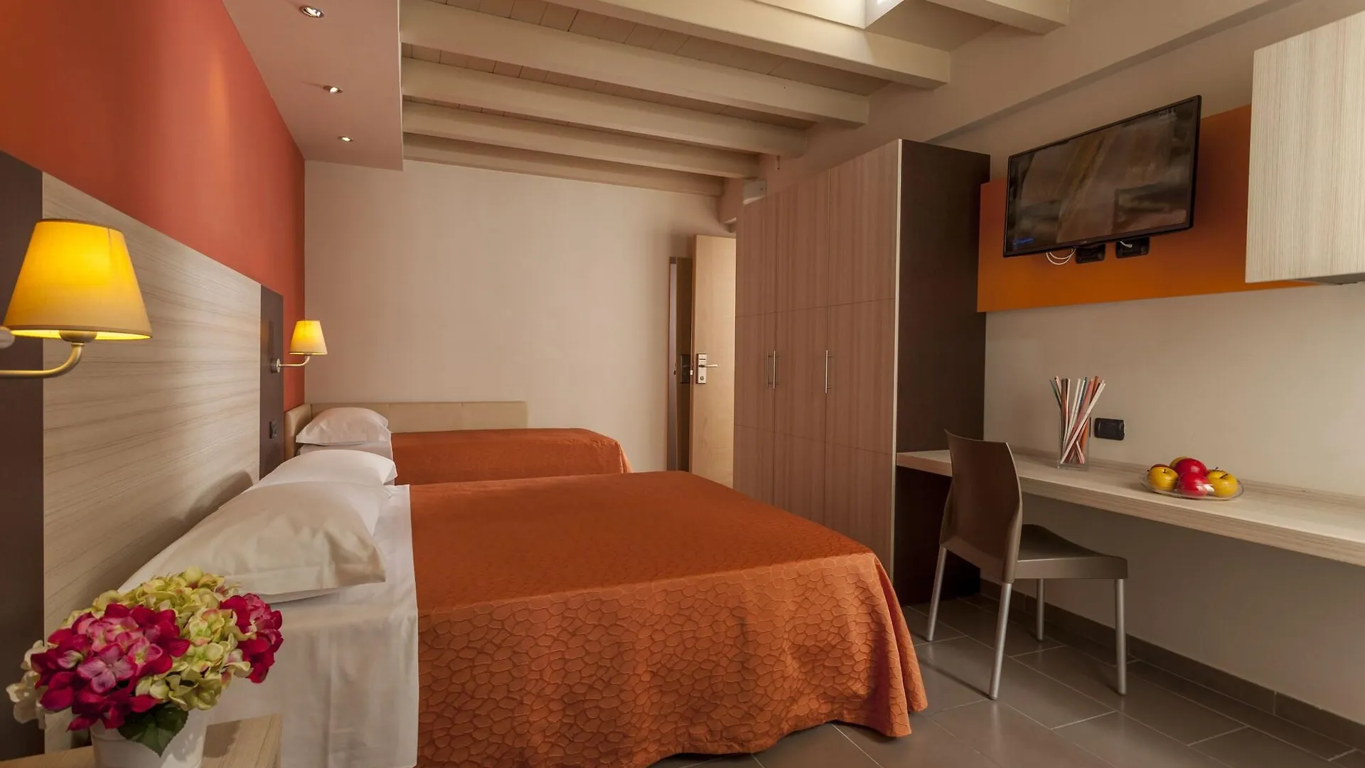 Hotel Aurora Mare Rimini 3*,
